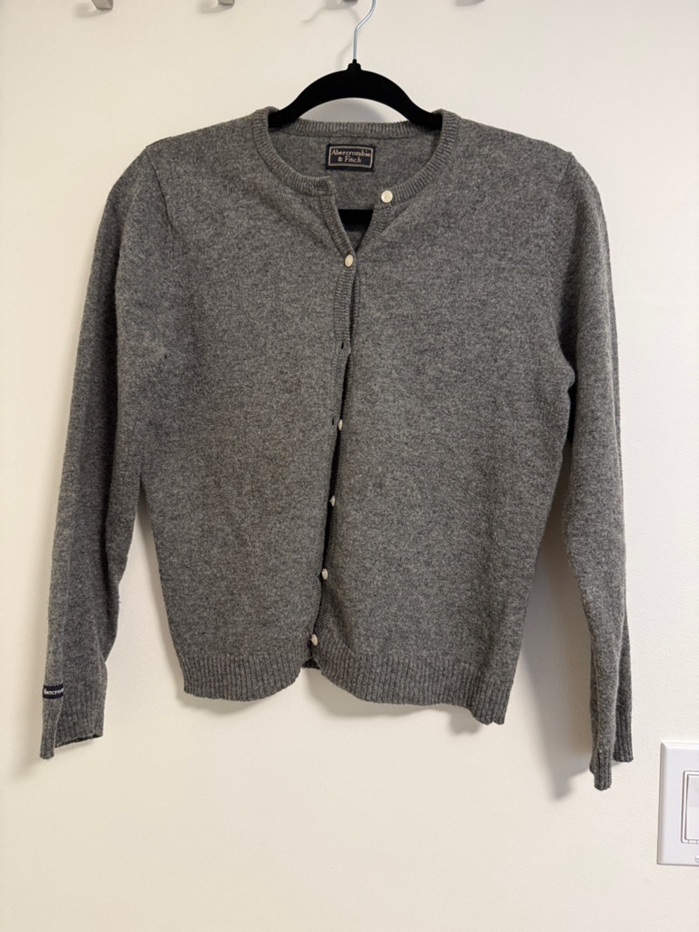 Abercrombie & Fitch WomenHeather Grey Button-Front Cardigan